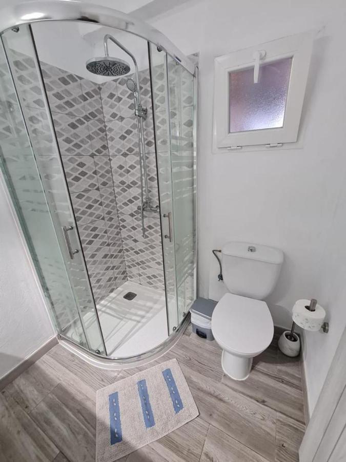 Izannau Apartment *